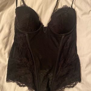 La Perla Black lace bustier with zipper in the back